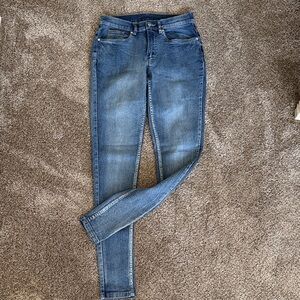 VENUS Women's Skinny Jeans in Blue